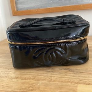 Chanel Black Patent Leather Cosmetic Make Up Bag Gold Hardware Authentic